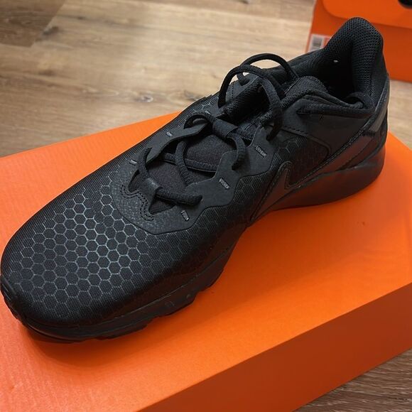 2 Nike Legend shoes bundle - Picture 5 of 13